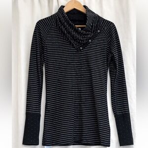 Columbia Black white Striped Cowl Neck Pullover XS Lightweight Athleisure